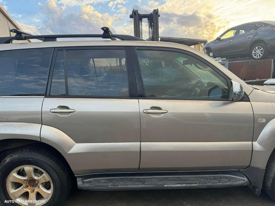 2004 Toyota Prado Right Rear Door Sliding 2004 Toyota Prado Right Rear Door Sliding