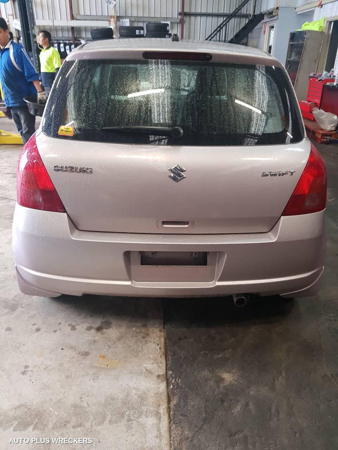 2005 Suzuki Swift Left Front Window Reg Motor 2005 Suzuki Swift Left Front Window Reg Motor