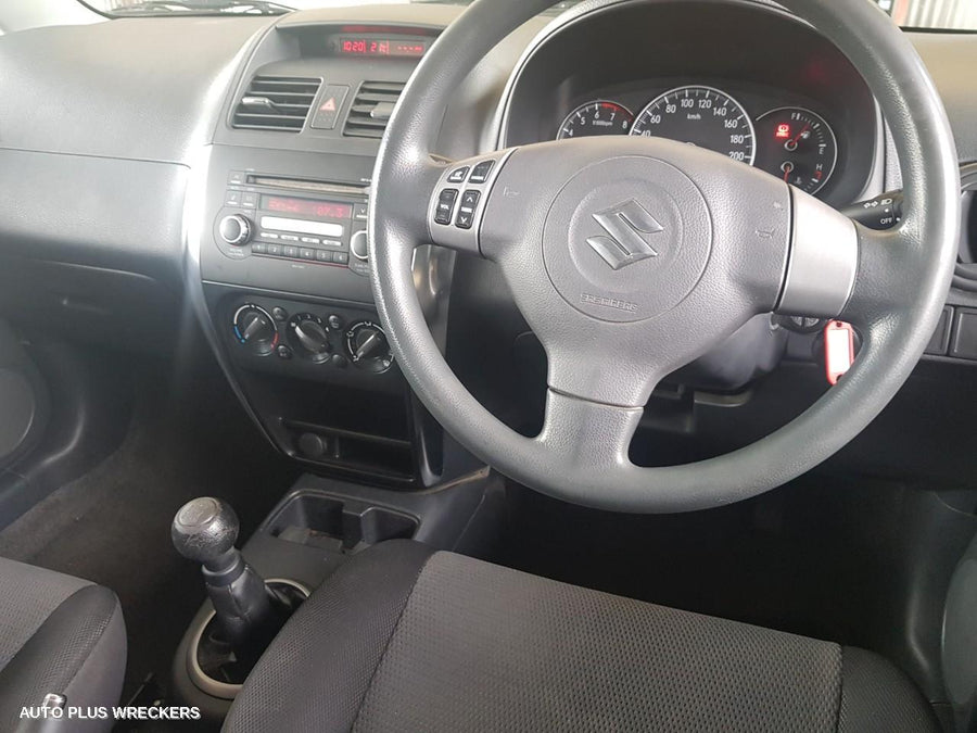 2008 Suzuki Sx4 Left Rear Door Sliding 2008 Suzuki Sx4 Left Rear Door Sliding