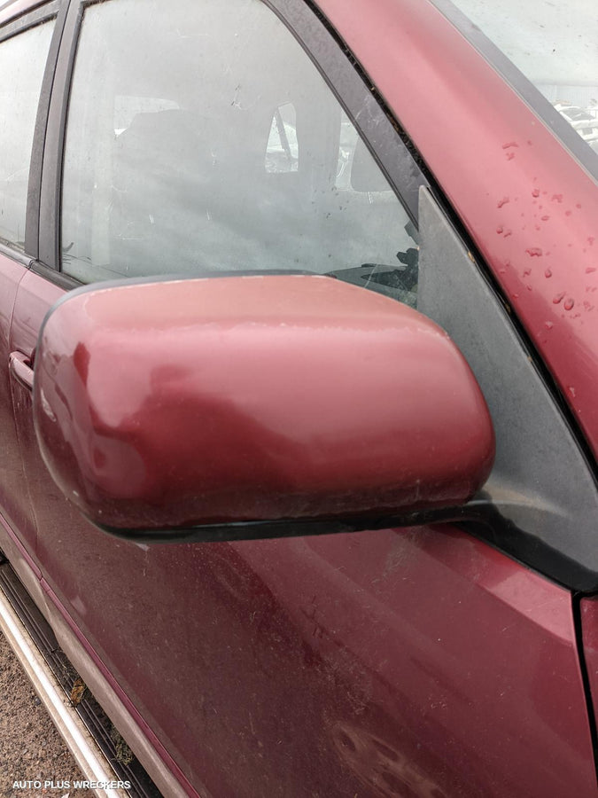 2006 Suzuki Vitara Right Front Door Window 2006 Suzuki Vitara Right Front Door Window