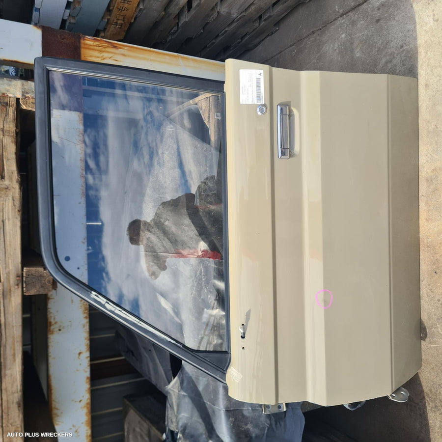 2015 Toyota Landcruiser Left Front Door 2015 Toyota Landcruiser Left Front Door