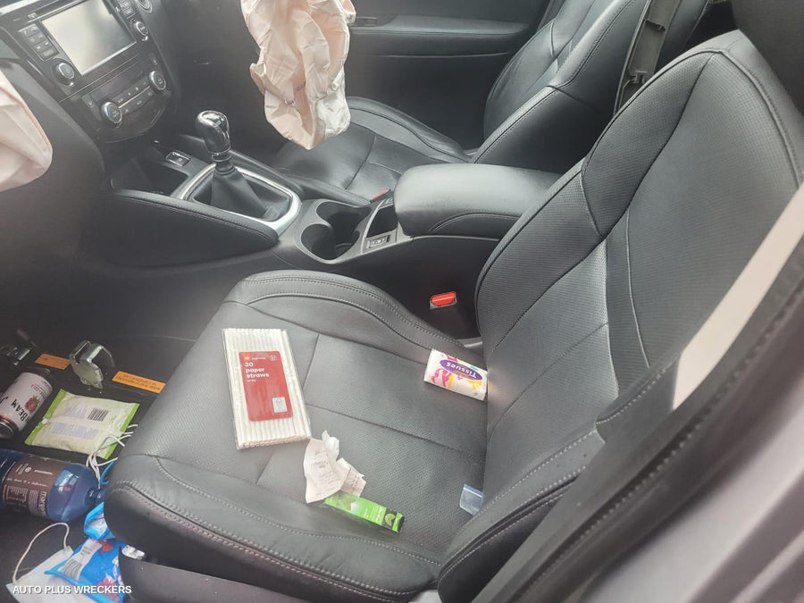 2014 Nissan Qashqai Left Front Door Window 2014 Nissan Qashqai Left Front Door Window