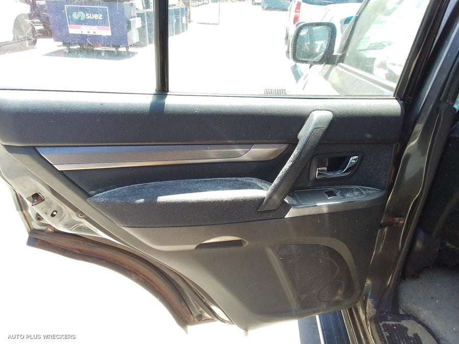 2014 Mitsubishi Pajero Radio Cd Dvd Sat Tv 2014 Mitsubishi Pajero Radio Cd Dvd Sat Tv