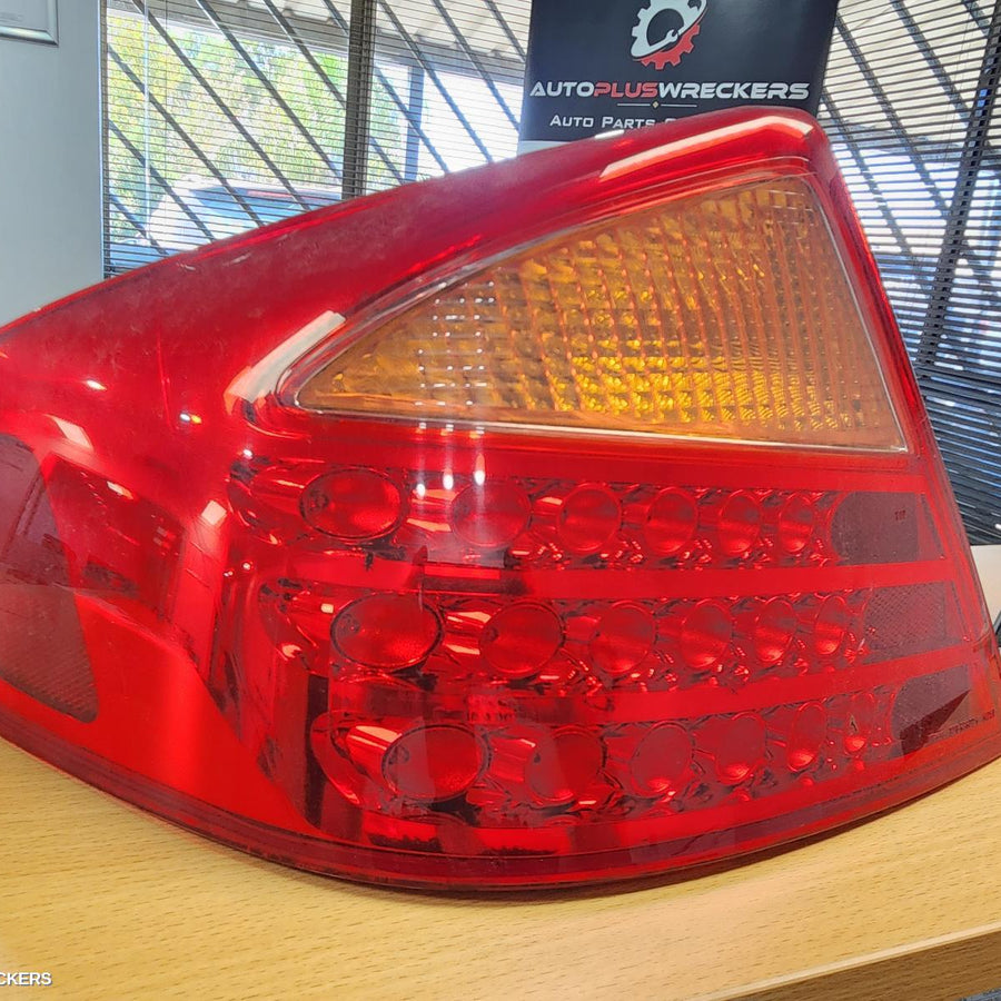 2003 Nissan Skyline Left Taillight 2003 Nissan Skyline Left Taillight