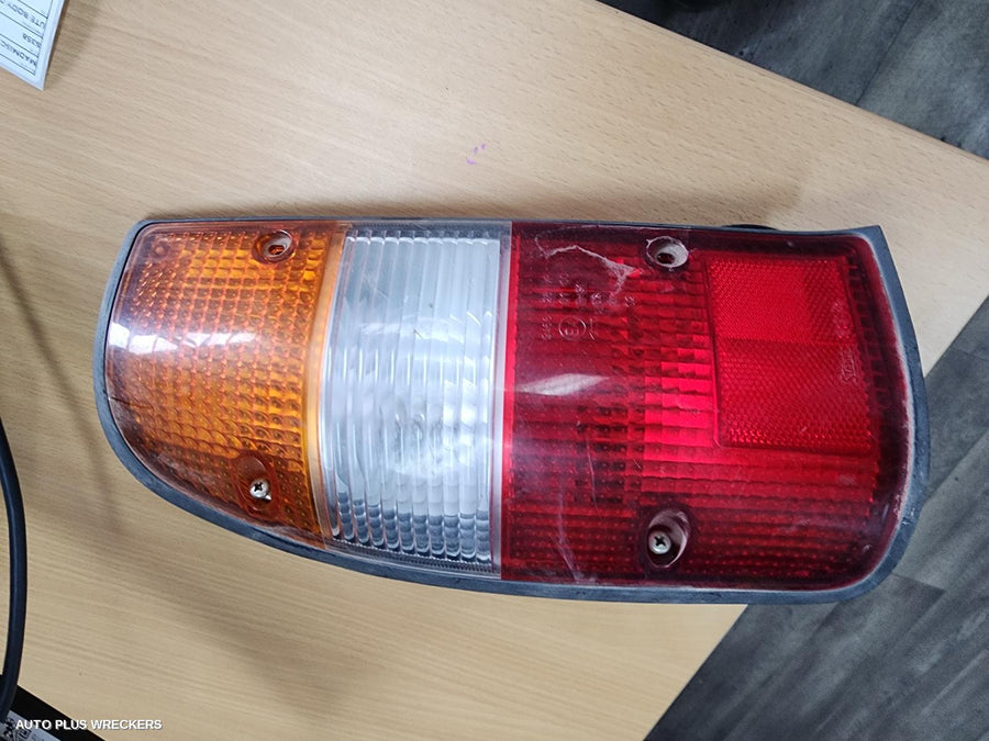2000 Mazda Bravo Left Taillight 2000 Mazda Bravo Left Taillight