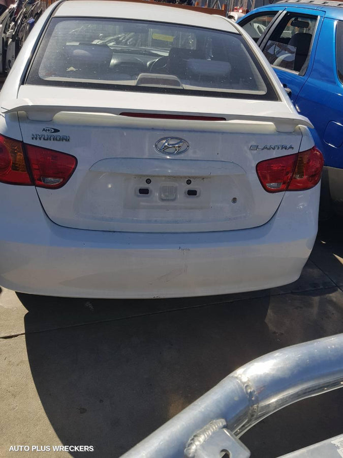 2006 Hyundai Elantra Bootlid Tailgate 2006 Hyundai Elantra Bootlid Tailgate