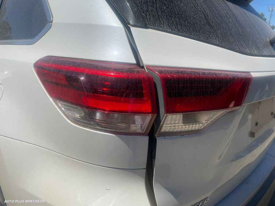 2017 Toyota Kluger Reverse Camera 2017 Toyota Kluger Reverse Camera