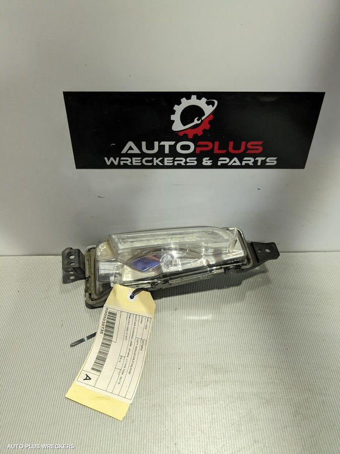 2016 Suzuki Vitara Left Indicator Fog Side 2016 Suzuki Vitara Left Indicator Fog Side