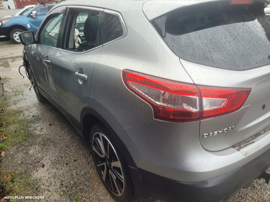 2014 Nissan Qashqai Left Front Window Reg Motor 2014 Nissan Qashqai Left Front Window Reg Motor