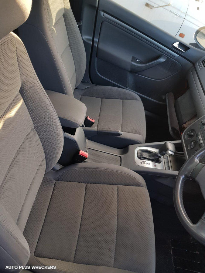 2005 Volkswagen Golf F Bar Reinforc Brack