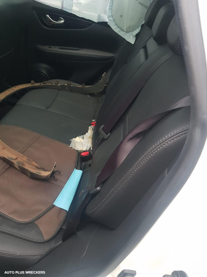 2017 Nissan Qashqai Column