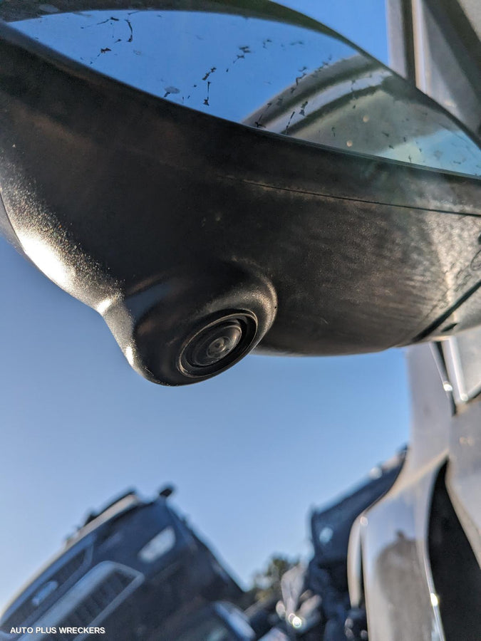 2017 Nissan Qashqai Parcel Shelf