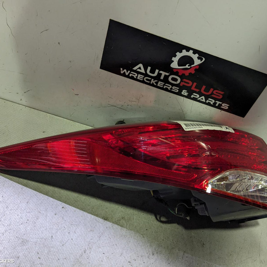2011-2015 Hyundai I40 Left Taillight