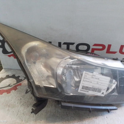 2009-2011 Holden Cruze Right Headlamp