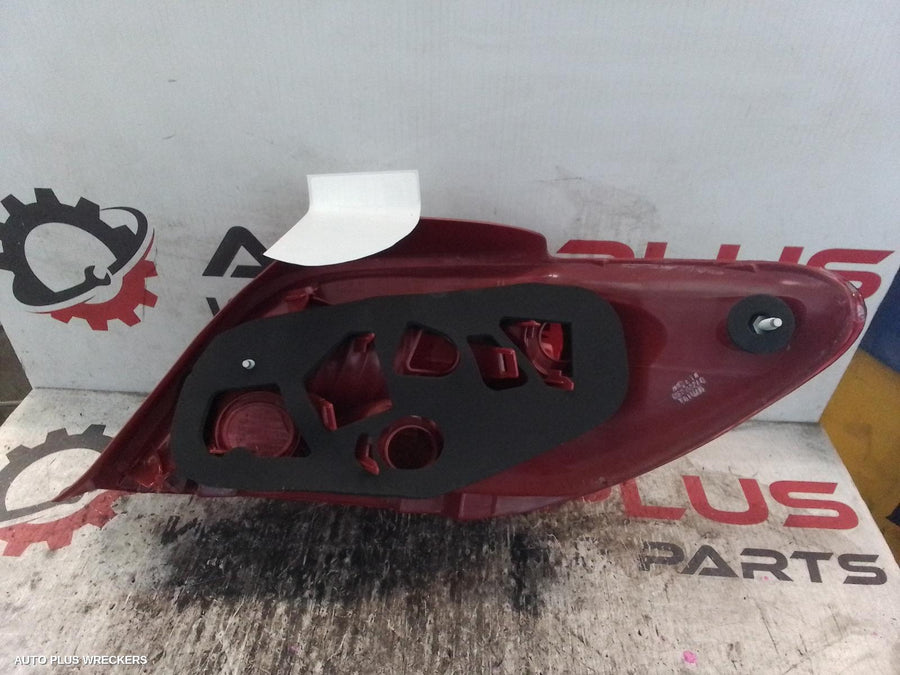 2001-2005 Peugeot 307 Left Taillight