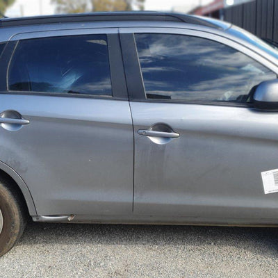 2011 Mitsubishi Asx Right Front Door
