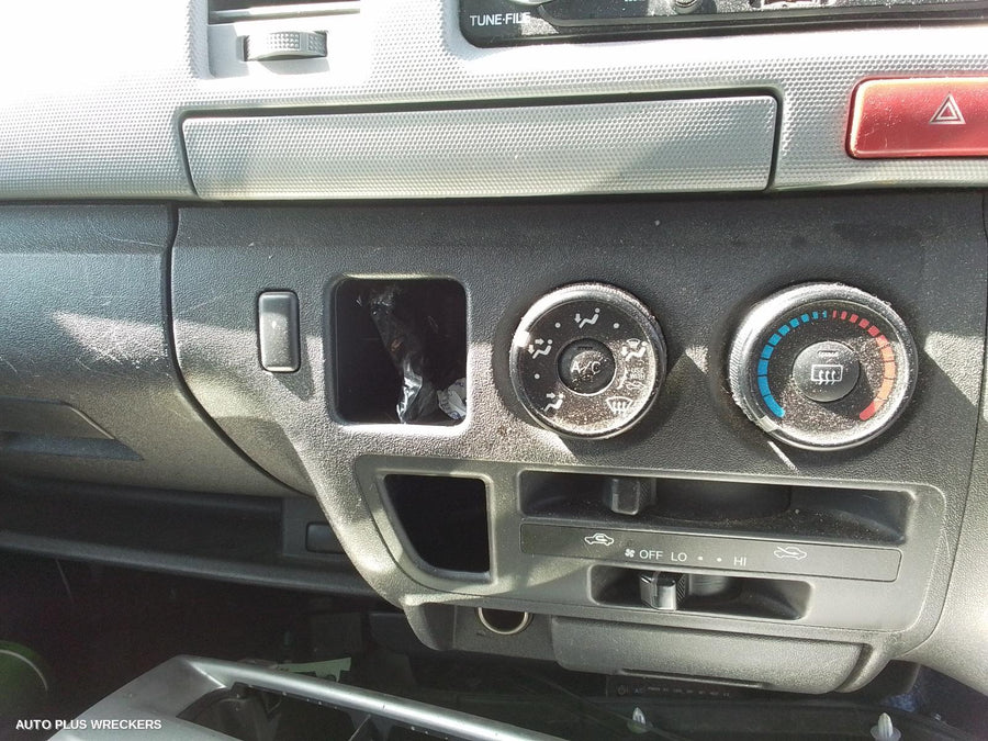 2012 Toyota Hiace Seatbelt Stalk