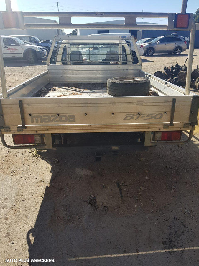2008 Mazda Bt50 Left Front Door