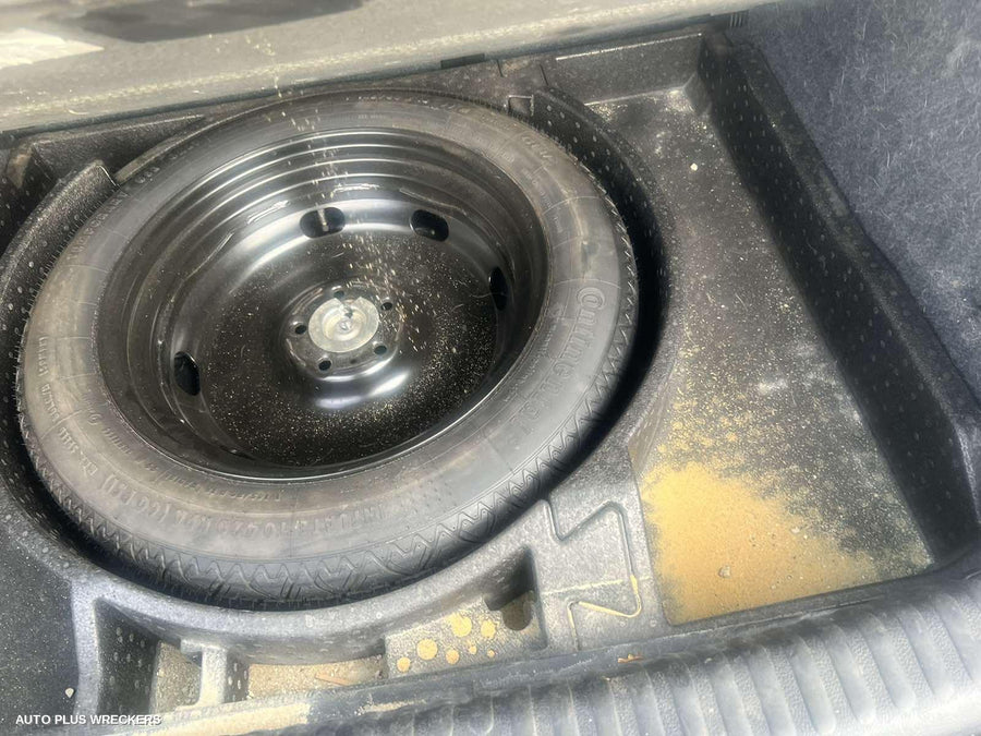 2011 Volkswagen Tiguan Right Rear Door Sliding