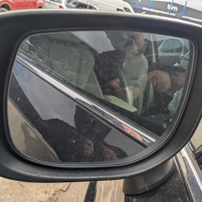 2017 Subaru Impreza Right Front Door