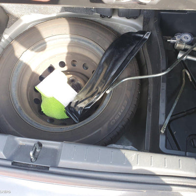 2010 TOYOTA YARIS WASHER BOTTLE