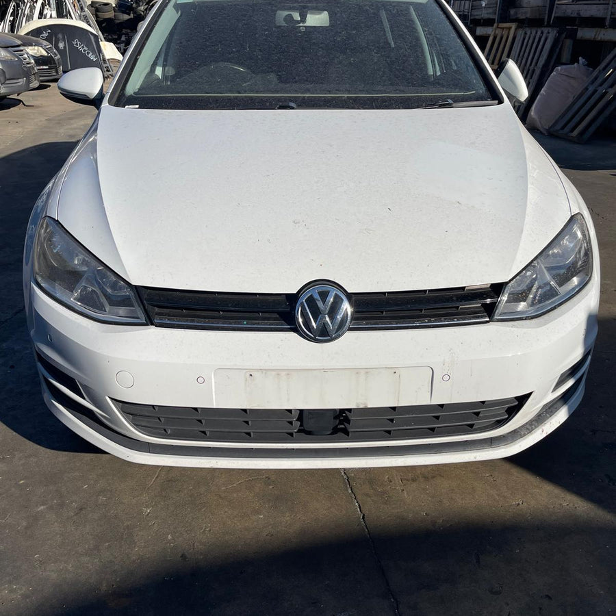 2015 Volkswagen Golf Master Cylinder