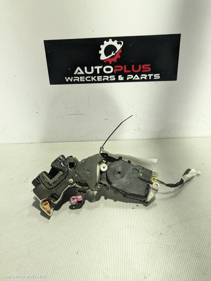 2000 Subaru Impreza Door Boot Gate Lock