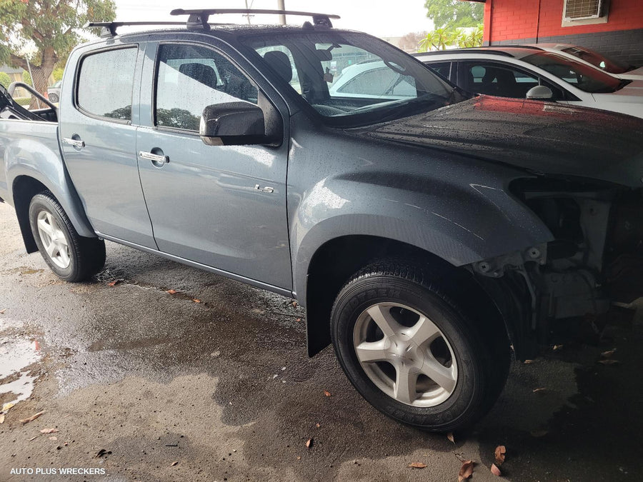 2014 Isuzu Dmax Differential Centre