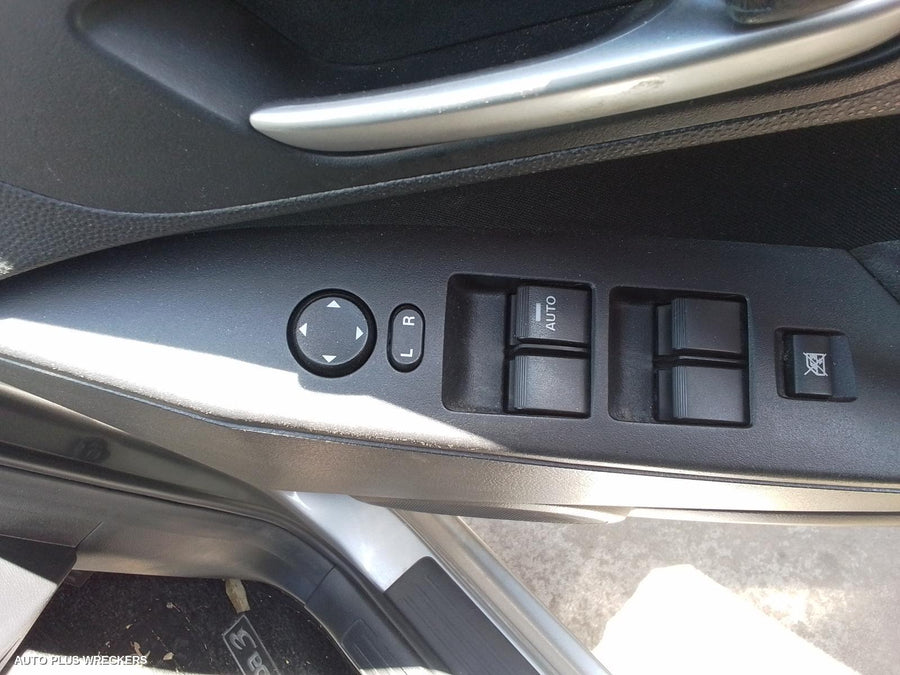 2013 Mazda 3 Steering Pump