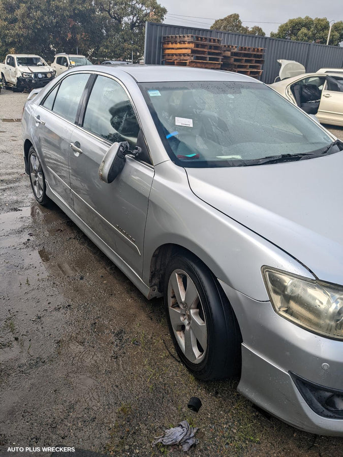 2009 Toyota Aurion Left Guard