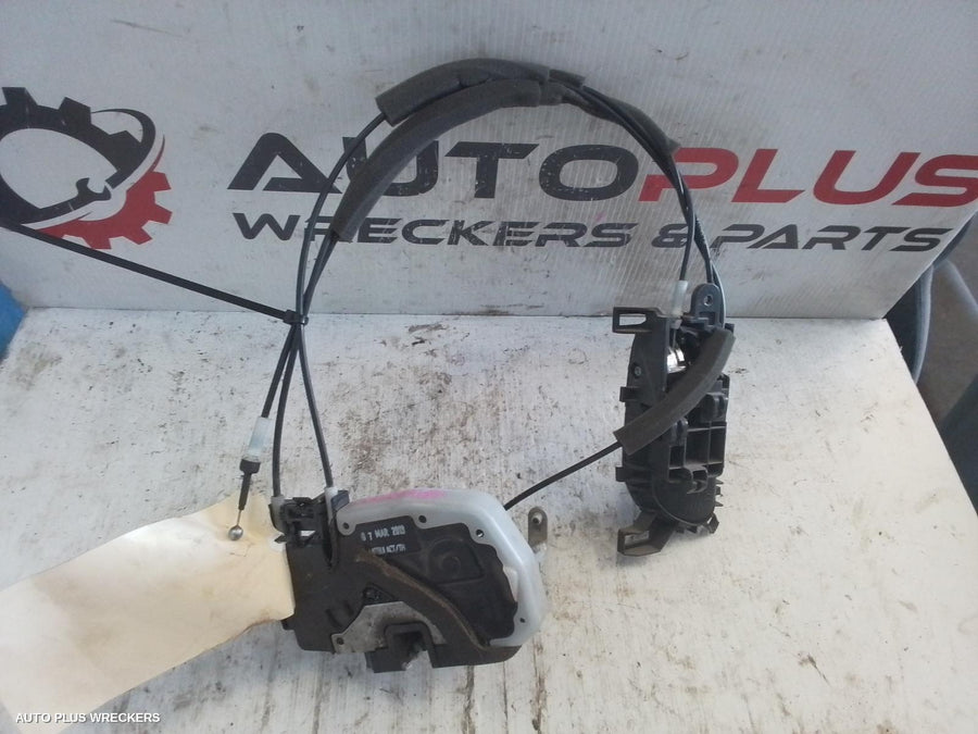 2012-2017 Nissan Pulsar Door Boot Gate Lock