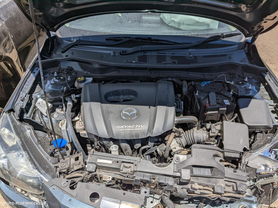 2016 Mazda 2 Right Front Door Window