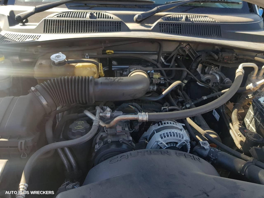 2005 Jeep Cherokee Left Front Door