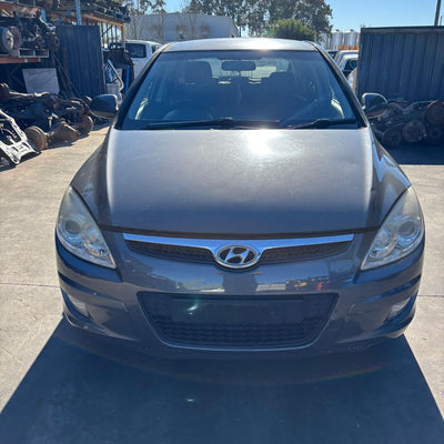 2009 Hyundai I30 Right Front Lower Control Arm