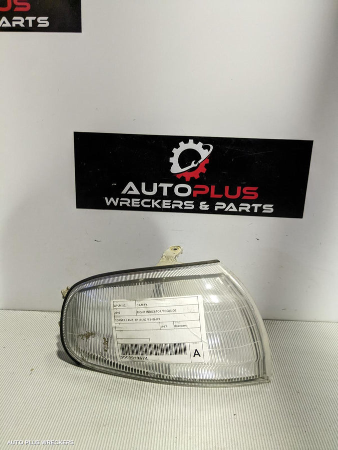 1997 TOYOTA CAMRY RIGHT INDICATOR FOG SIDE