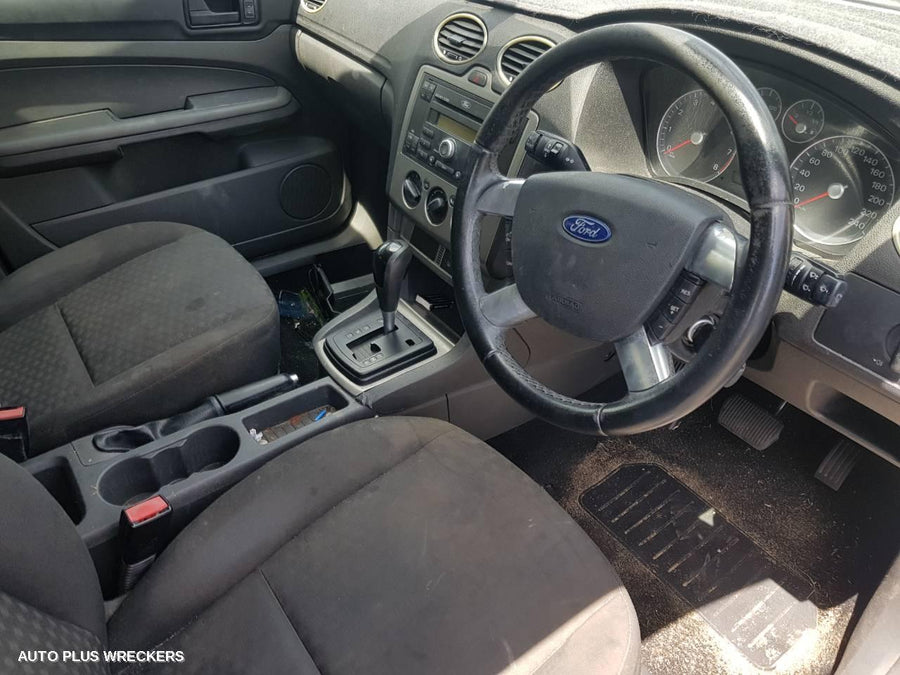 2007 Ford Focus Right Headlamp