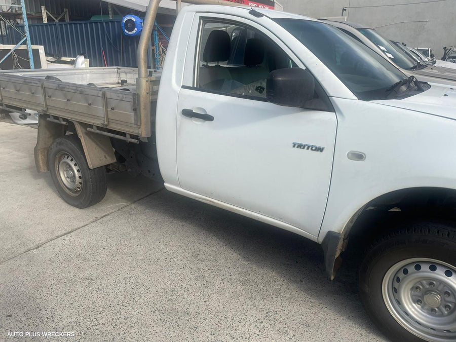 2014 Mitsubishi Triton Rear Diff Assembly