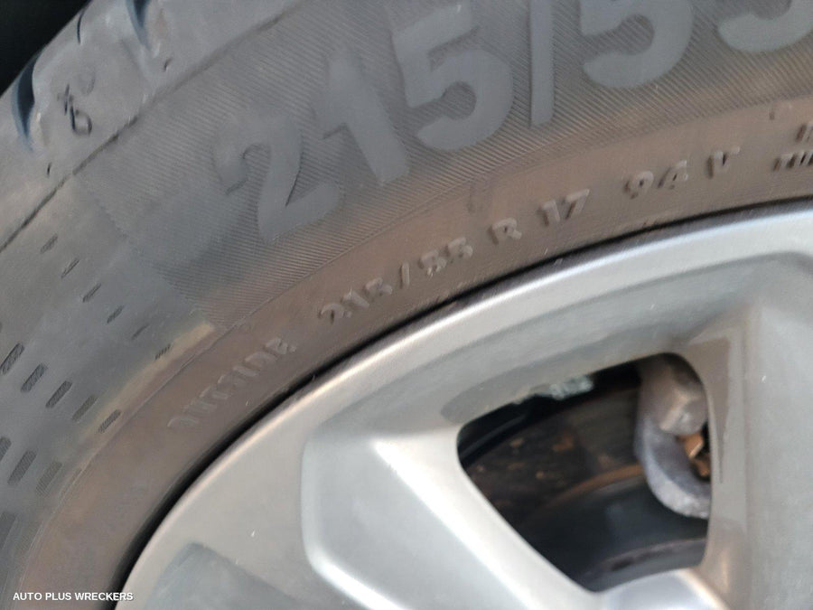 2019 Suzuki Vitara Left Front Door Window