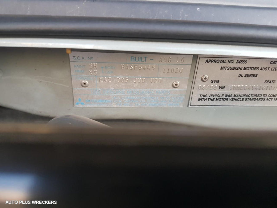 2006 Mitsubishi 380 A C Condenser