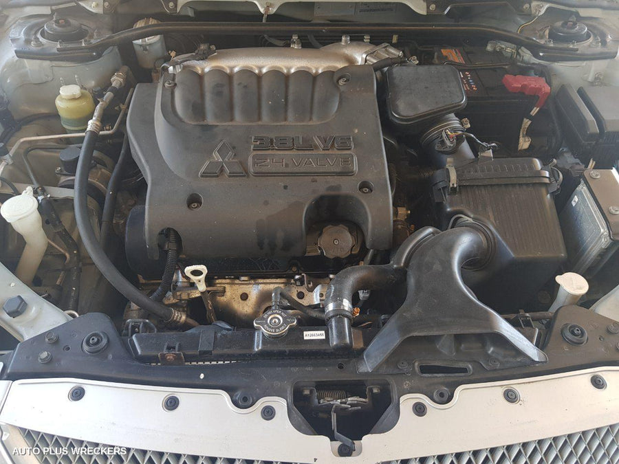 2005 Mitsubishi 380 Left Front Window Reg Motor