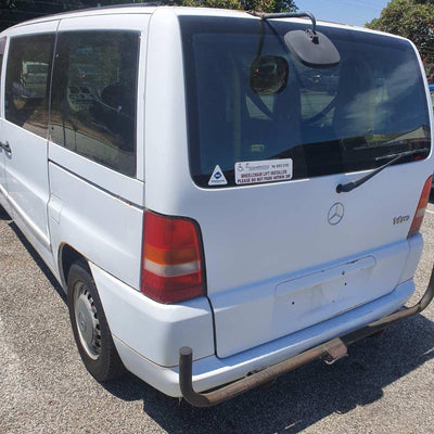 2004 Mercedes Vito Left Front Door