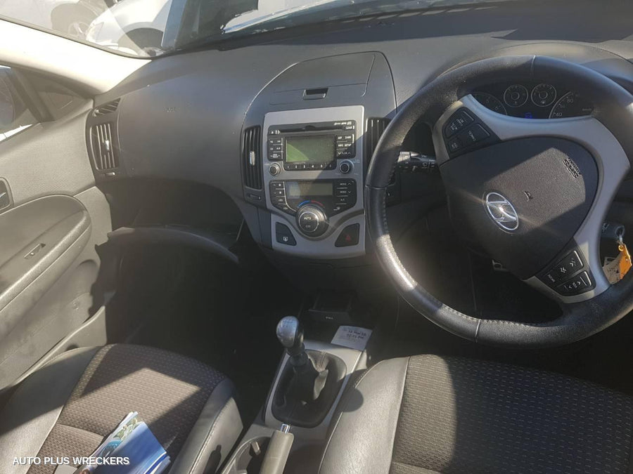 2009 Hyundai I30 Right Door Mirror