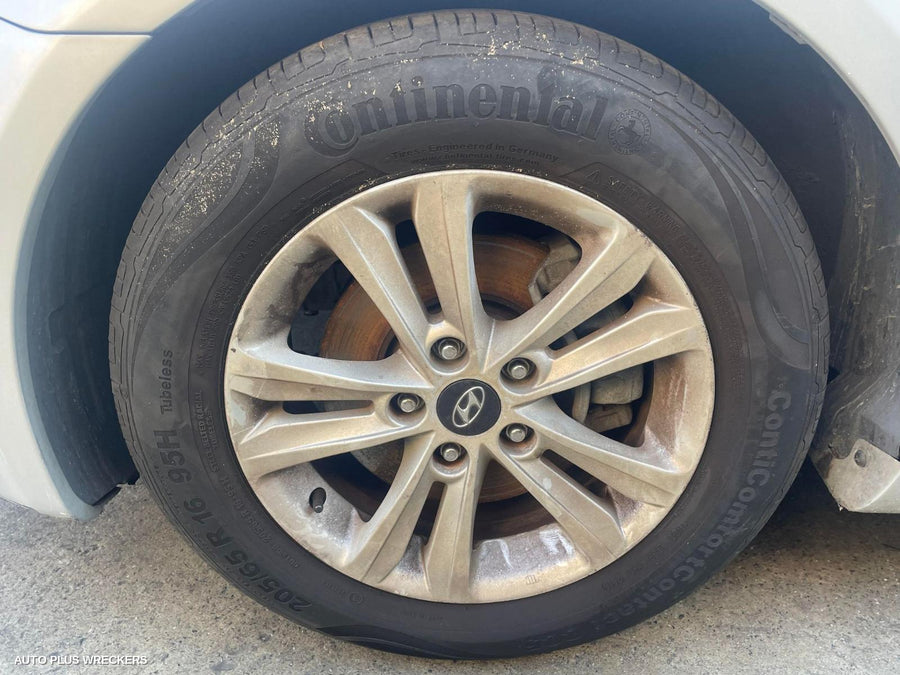 2011 Hyundai I45 A C Condenser