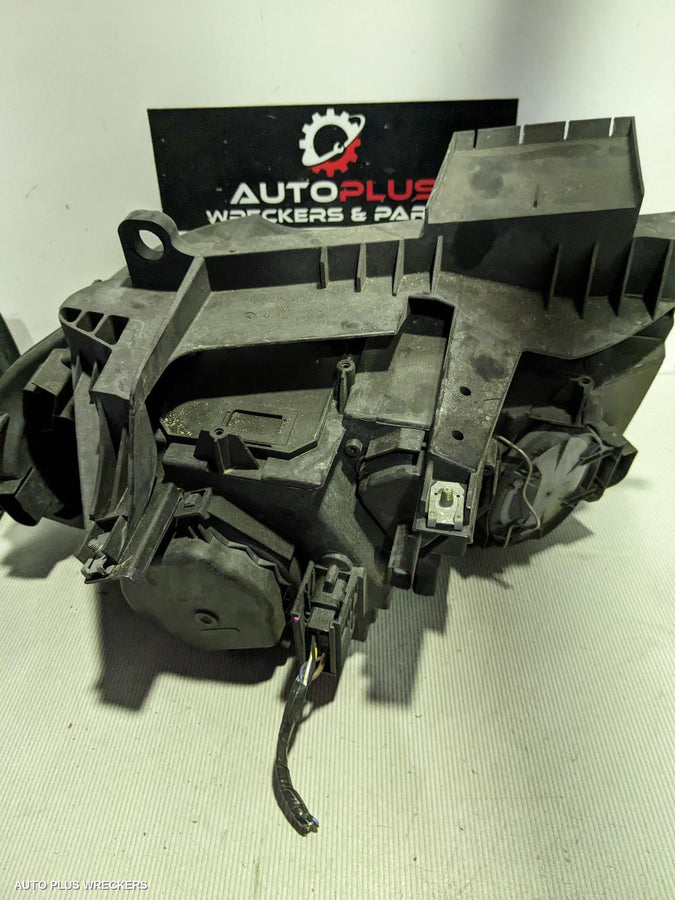 2004-2006 Bmw X3 Right Headlamp