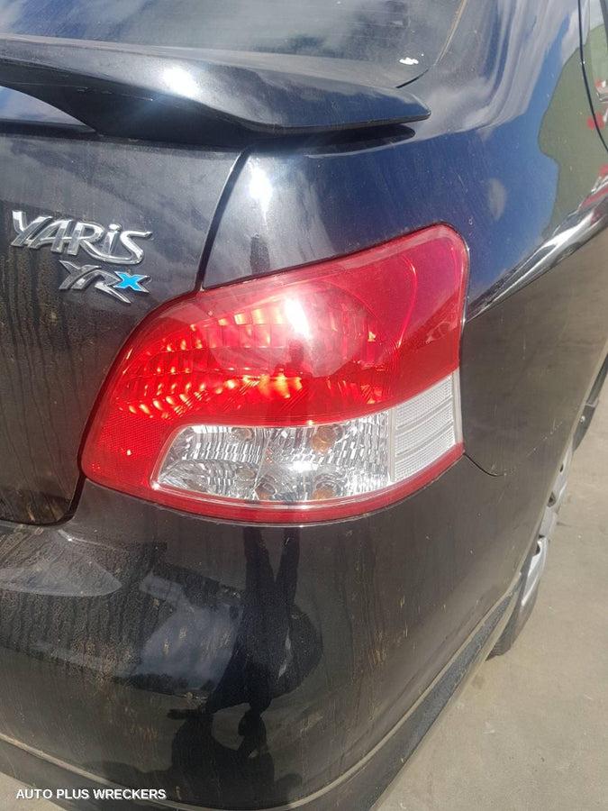 2006-2016 Toyota Yaris Left Front Window Reg Motor