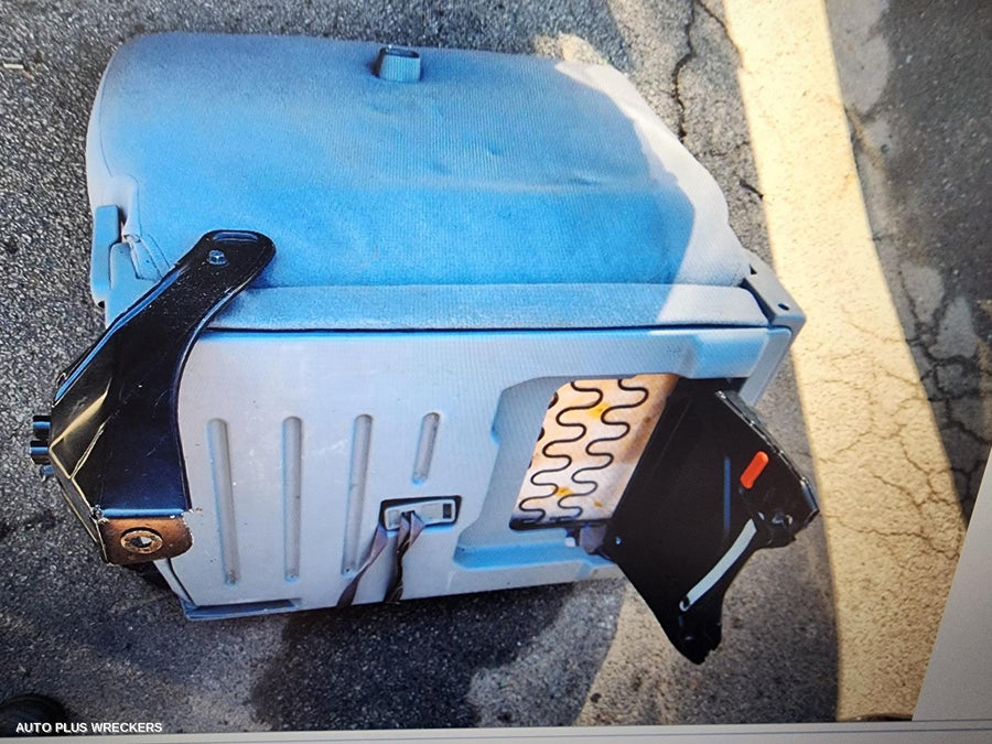 2007 Toyota Hiace 3rd Seat