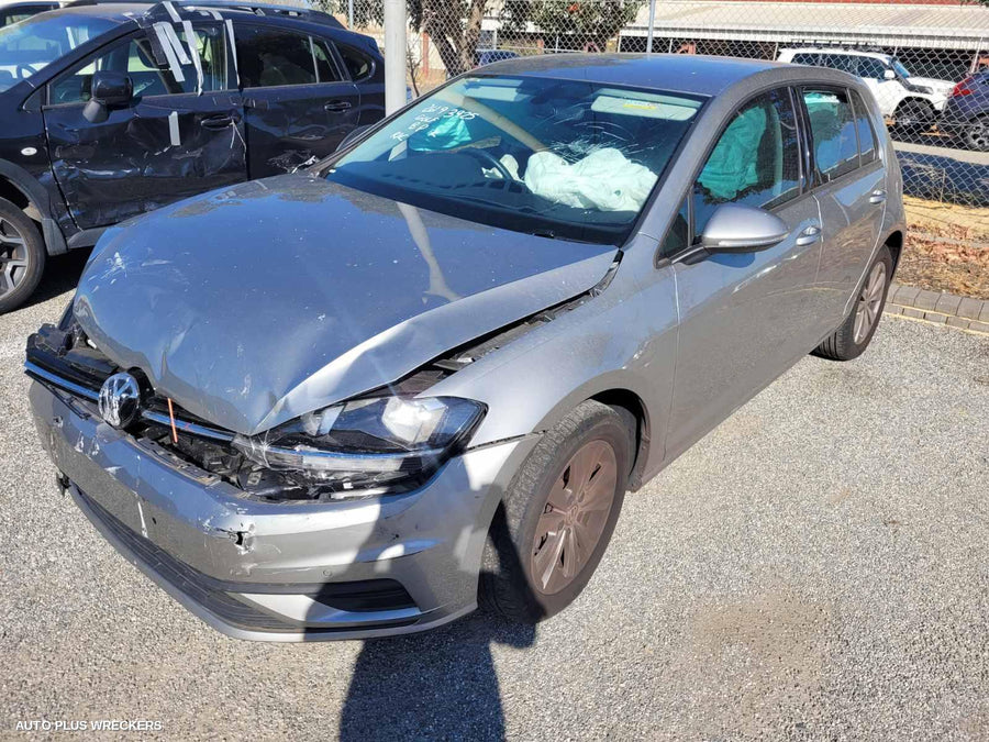 2017-2020 Volkswagen Golf Right Taillight