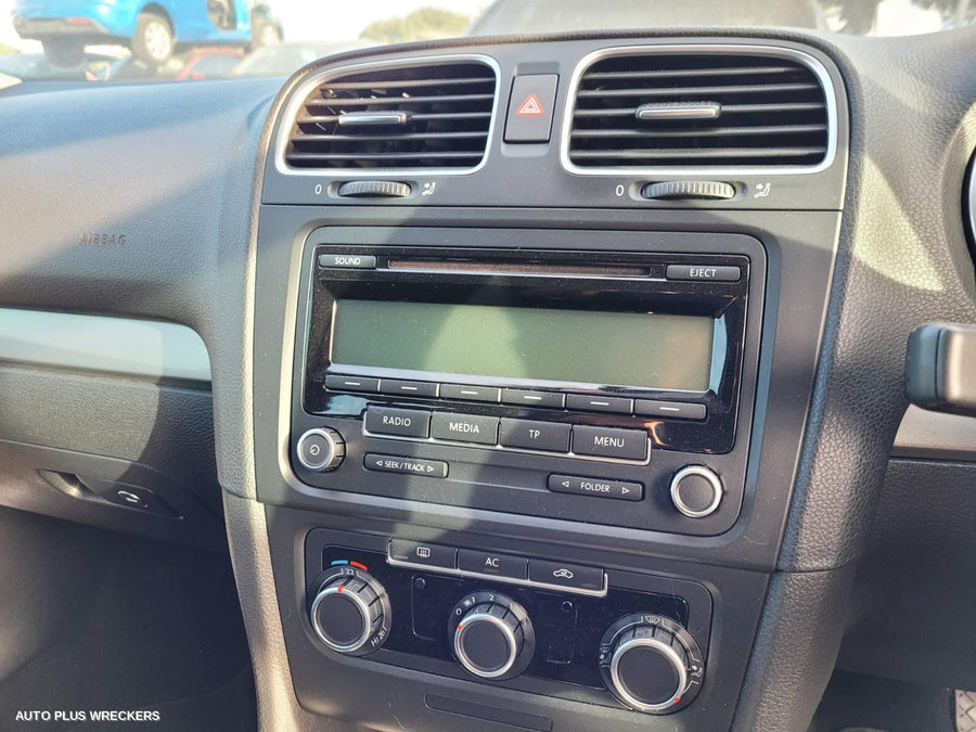 2010 Volkswagen Golf Instrument Cluster