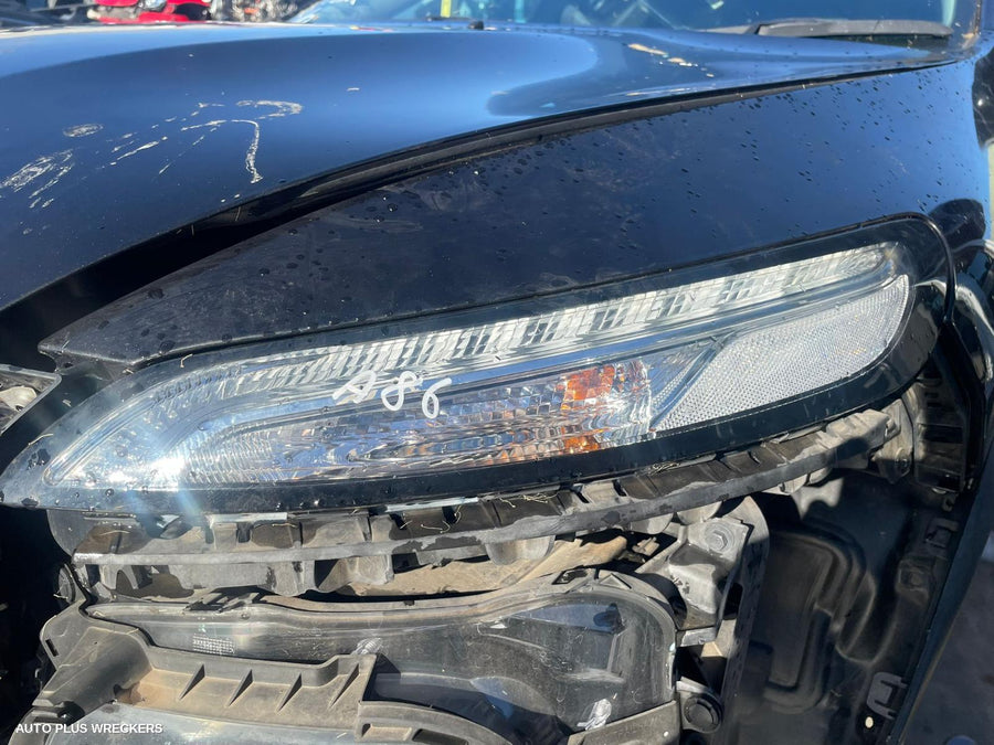 2015 Jeep Cherokee Left Headlamp