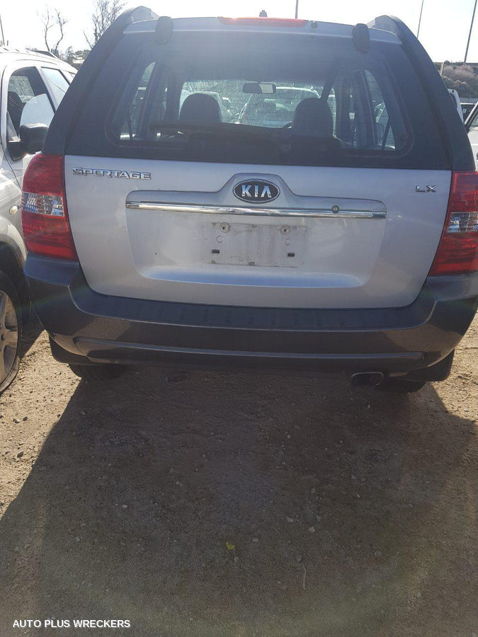 2008 Kia Sportage Left Rear Door Sliding
